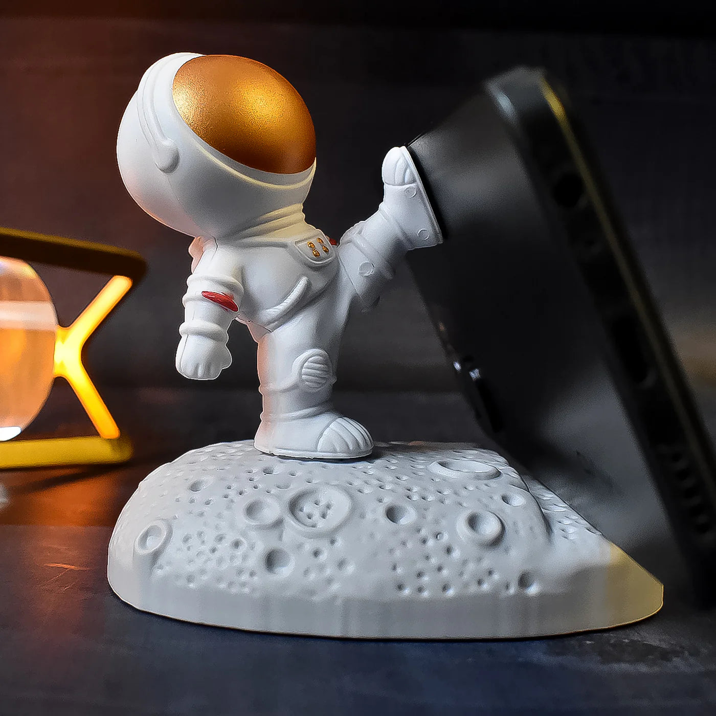NovaNaut: Creative Astronaut-Themed Mobile Stand with Sturdy Spaceman Design for Desk & Office Use