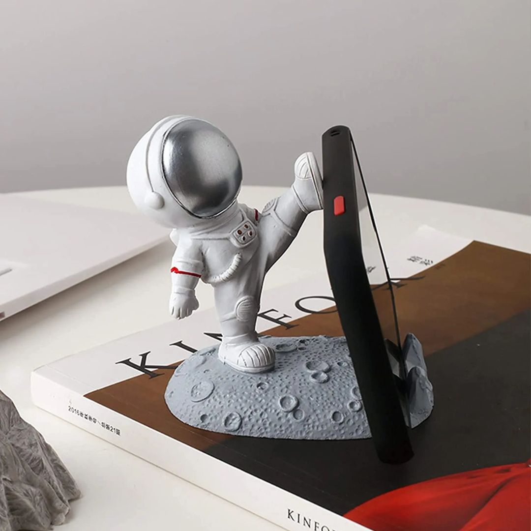 NovaNaut: Creative Astronaut-Themed Mobile Stand with Sturdy Spaceman Design for Desk & Office Use