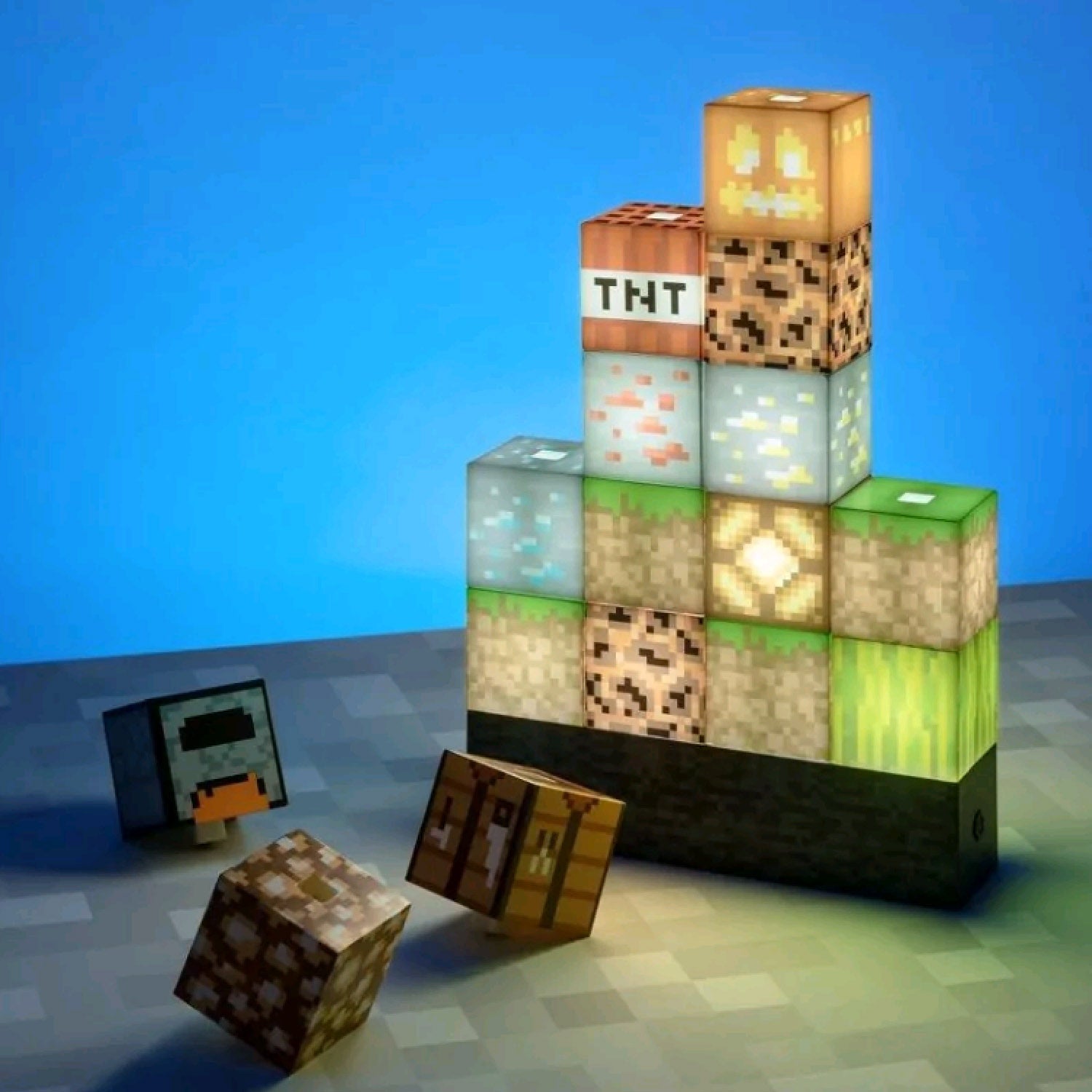 BlockCraft: Minecraft LED Lamp Building Blocks with Stackable Design, USB-Powered Night Light, Fun Desk Setup for Gamers & Streamers