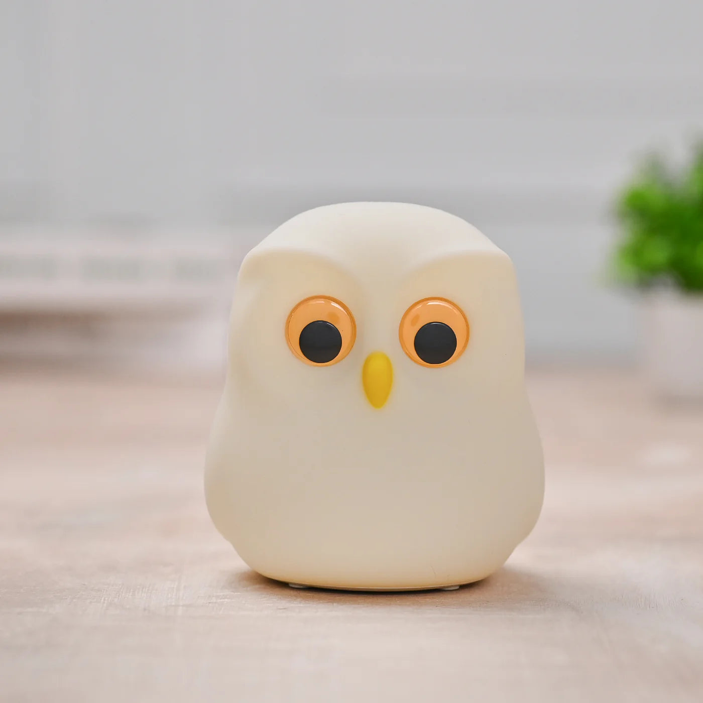 HootGlow: Adorable Owl LED Night Lamp with Rechargeable Battery for Cozy Bedroom Ambience & Gifting