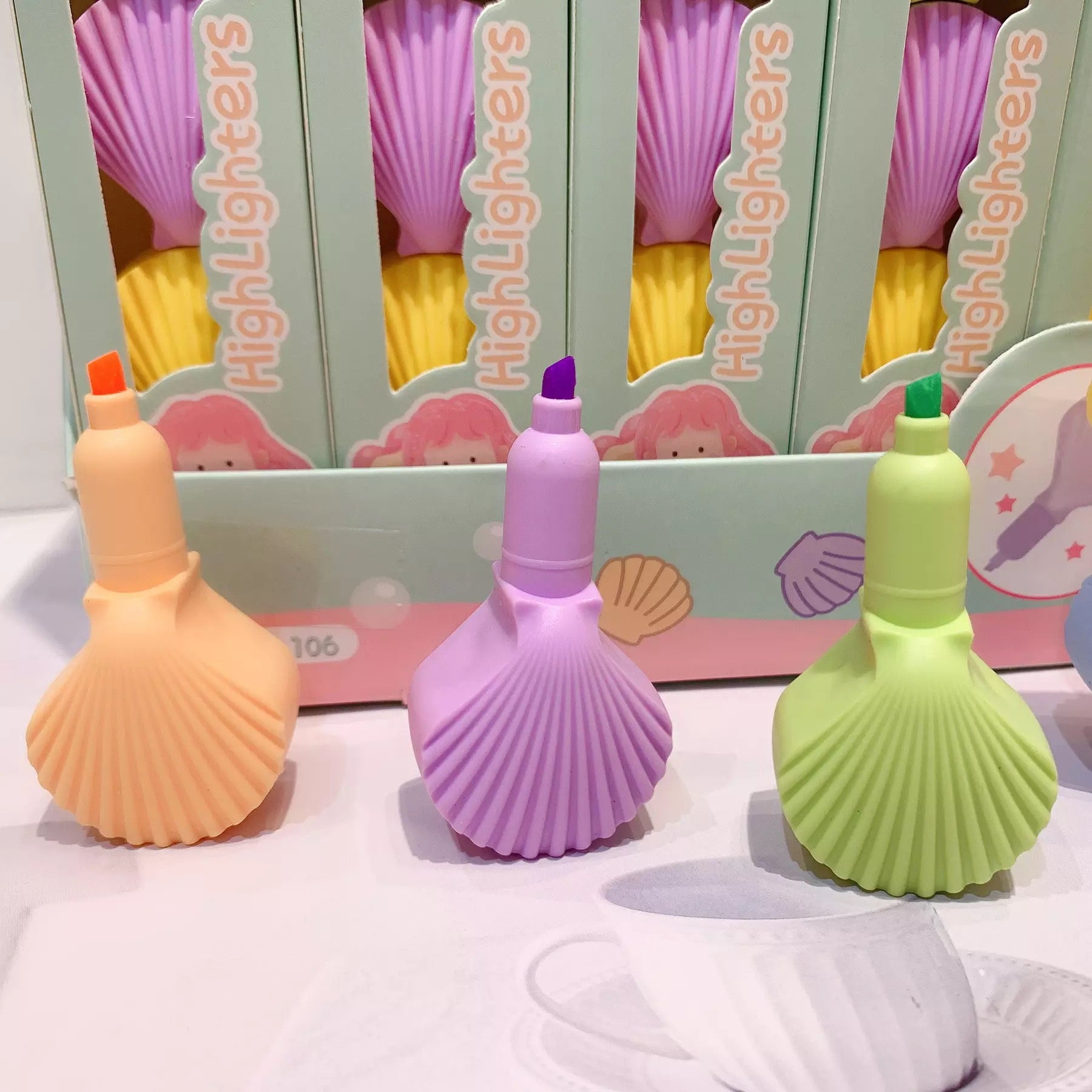 Shelly: 5-Color Stackable Sea-Shell Highlighters (Set of 6) – Fun & Colorful Markers for Kids & Journaling