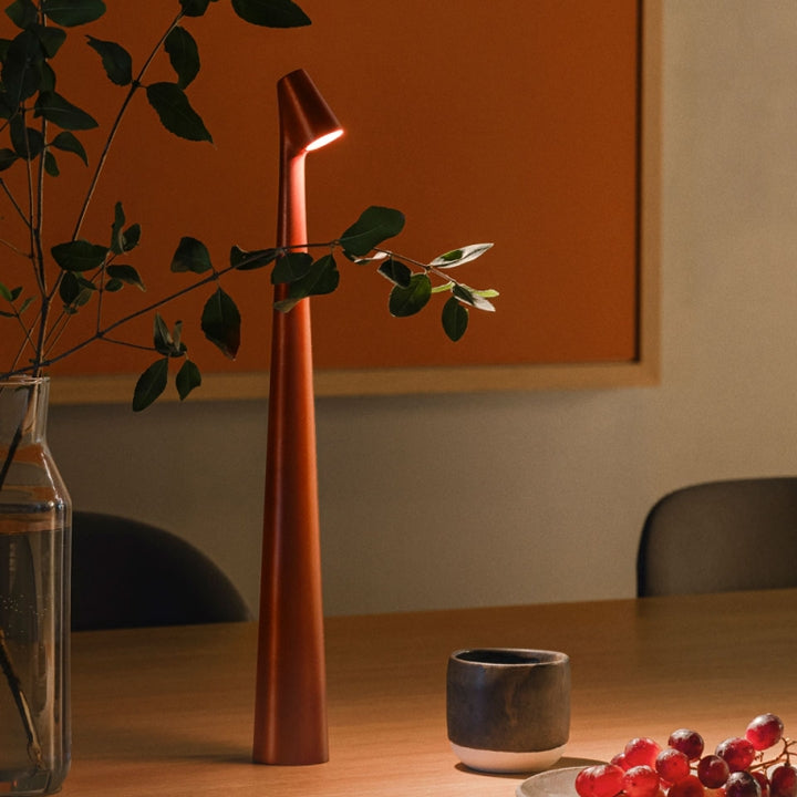 GeekSleek: Minimalist Wireless LED Table Lamp with Touch Control, Stepless Dimming & Rechargeable Design for Home & Office