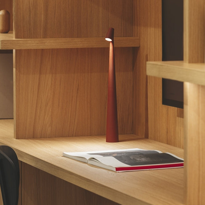 GeekSleek: Minimalist Wireless LED Table Lamp with Touch Control, Stepless Dimming & Rechargeable Design for Home & Office
