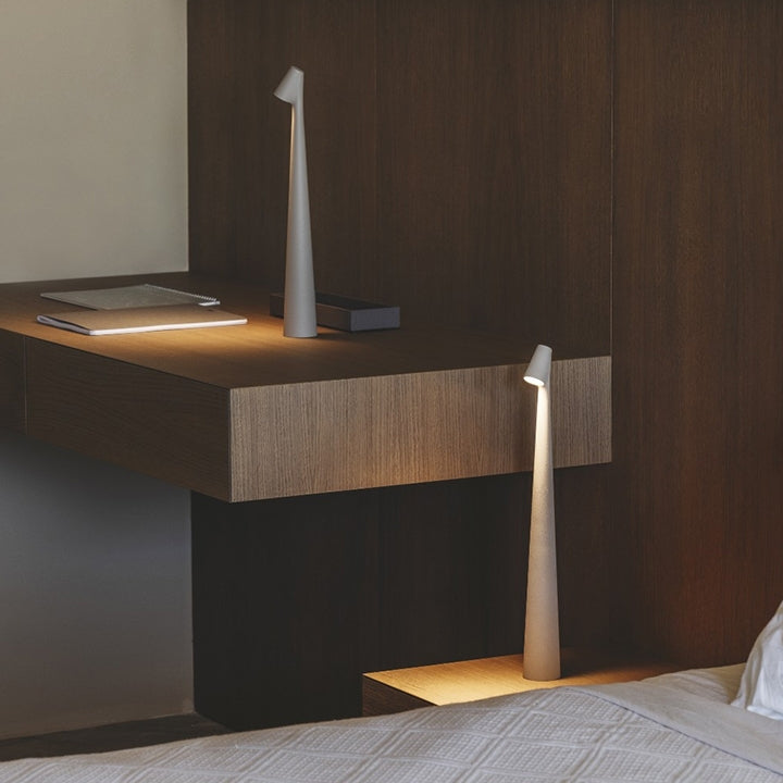 GeekSleek: Minimalist Wireless LED Table Lamp with Touch Control, Stepless Dimming & Rechargeable Design for Home & Office
