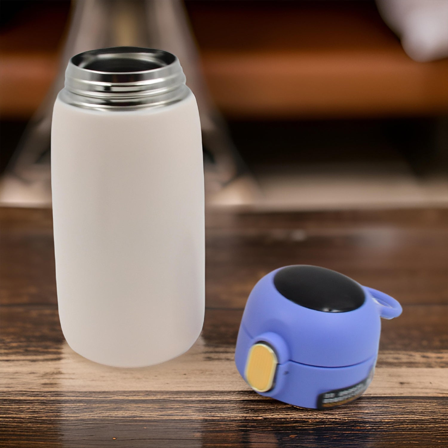 SmartSip: LED Temperature Display Vacuum Insulated Water Bottle (420ml)