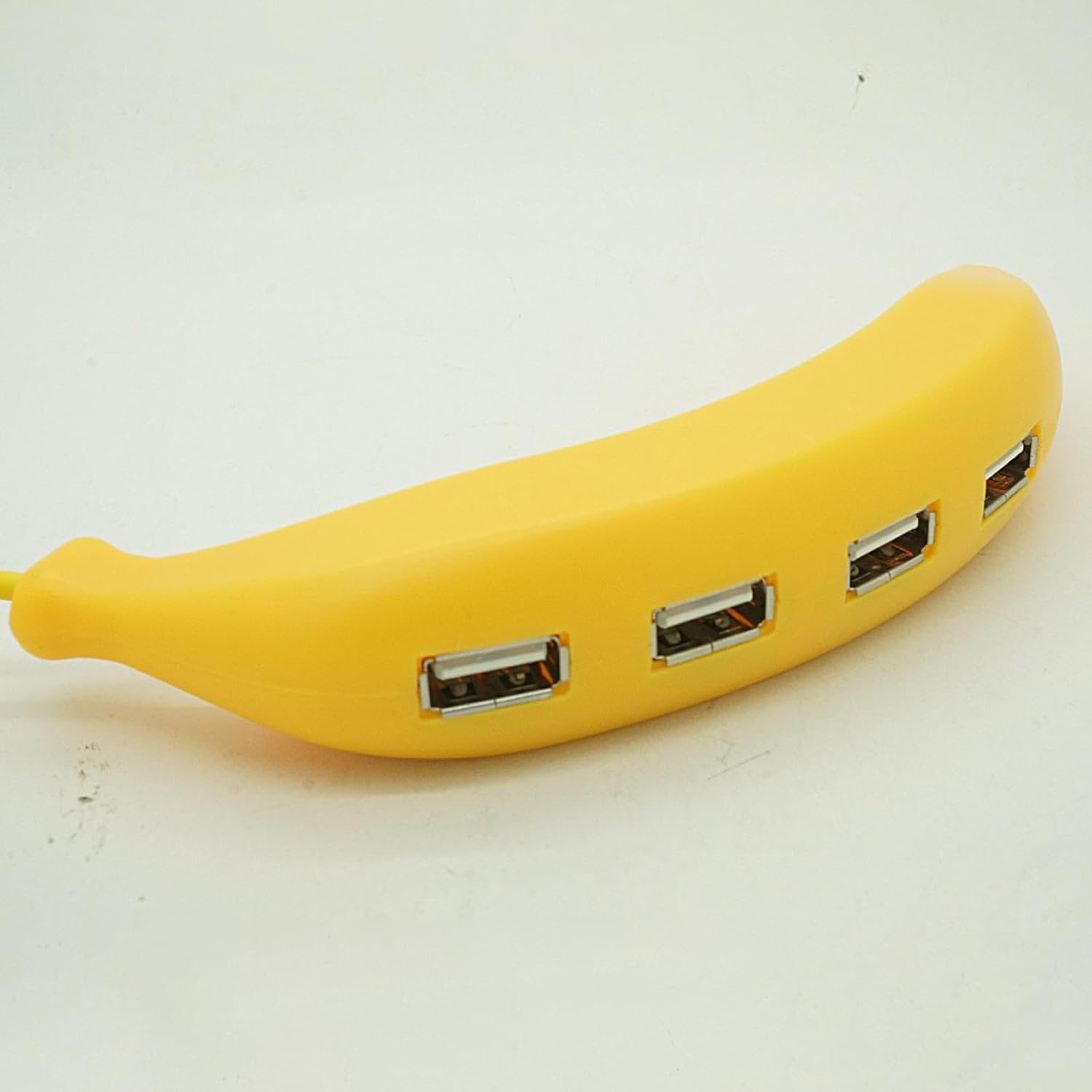 BananaHub: Quirky 4-Port USB 2.0 HUB & Extender