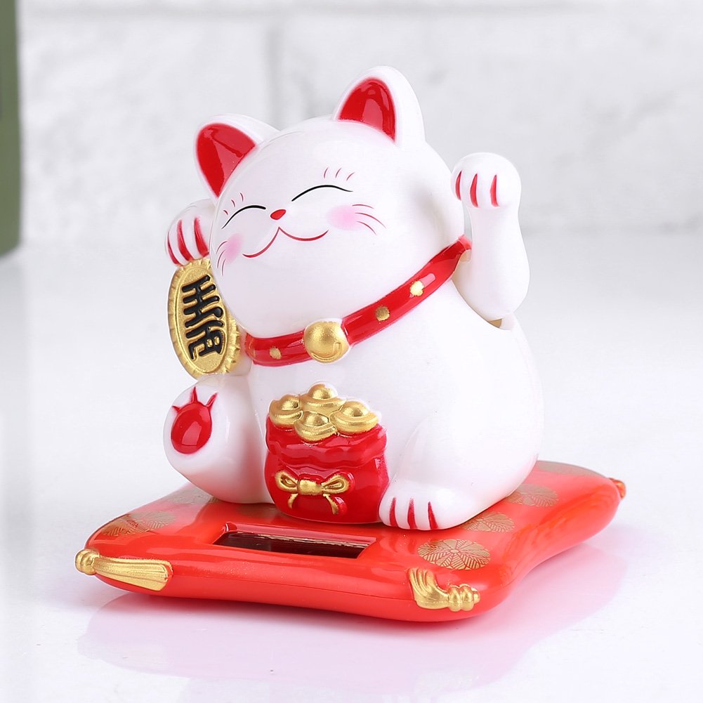 Fortune: Solar-Powered Lucky Cat Figurine for Good Fortune