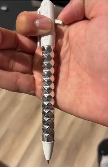 SwitchPen: Crush Metric Ball Pen