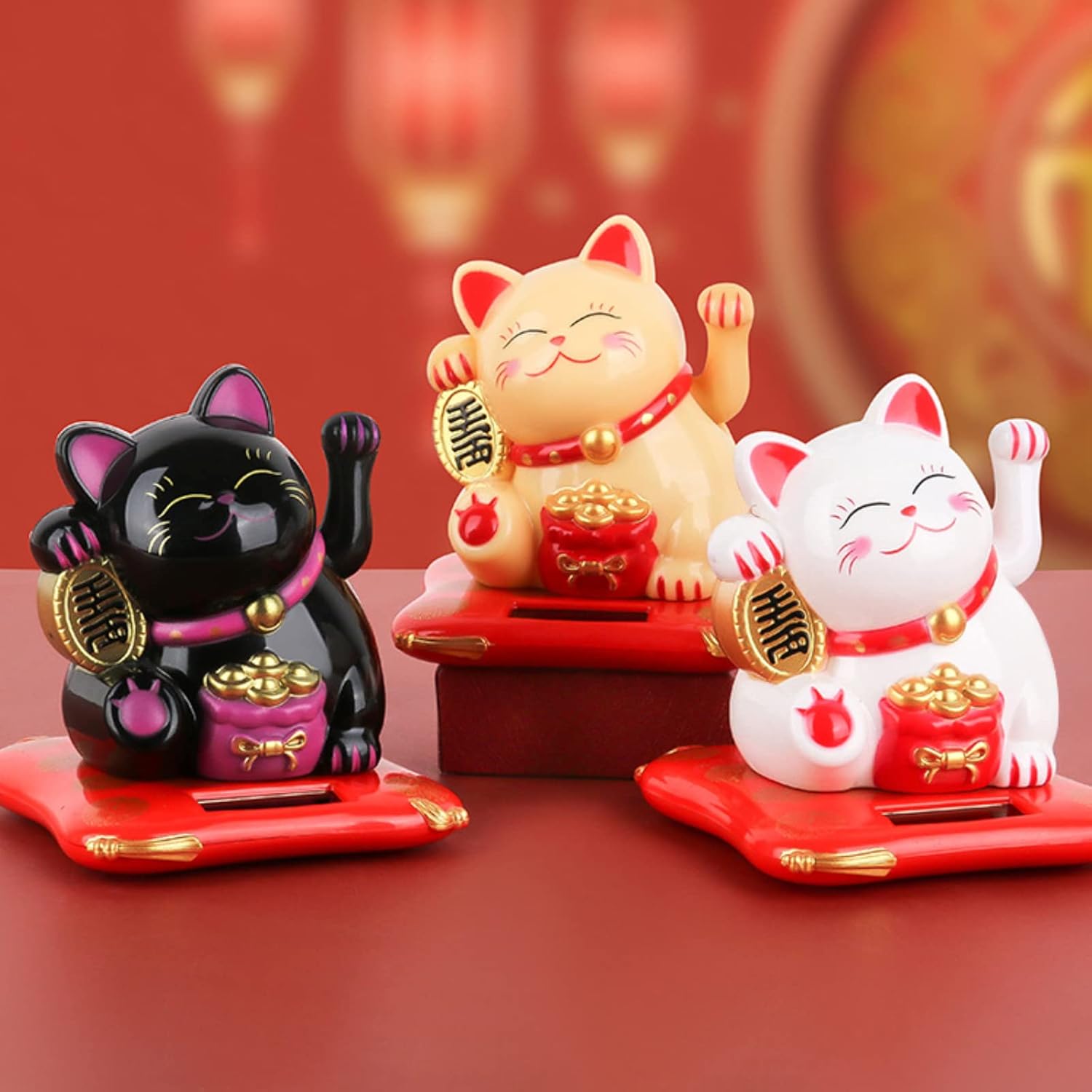 Fortune: Solar-Powered Lucky Cat Figurine for Good Fortune