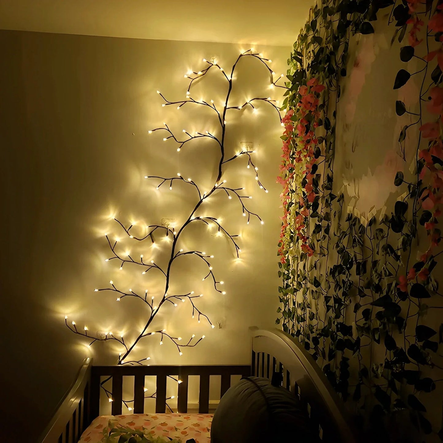 VineGlow: Fairytale Tree Light