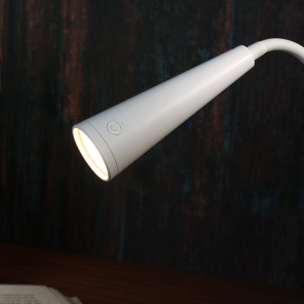 Silly: Flexible Multi-Use Lamp