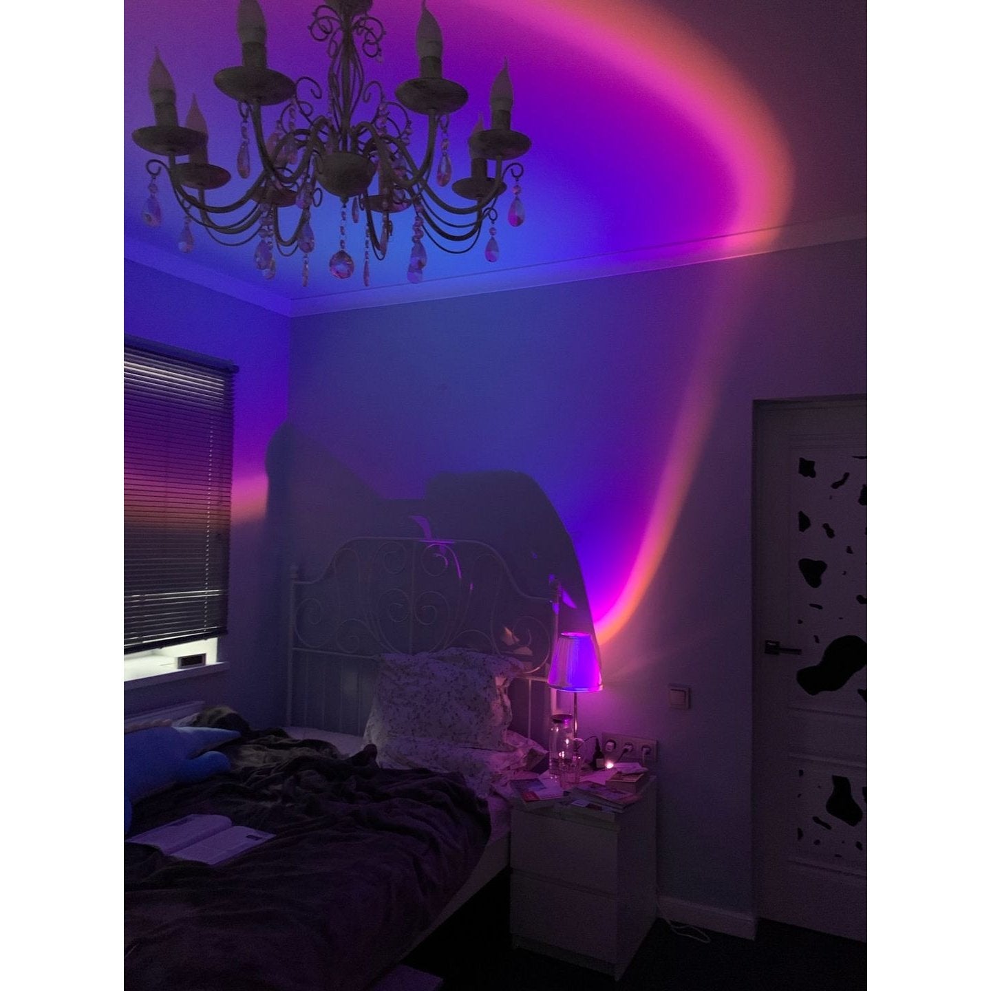 Aura: 16-Hue RGB Sunset Lamp