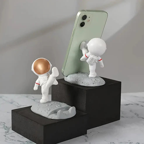 NovaNaut – Creative Astronaut-Themed Mobile Stand sturdy Build Spaceman Design Phone Holder