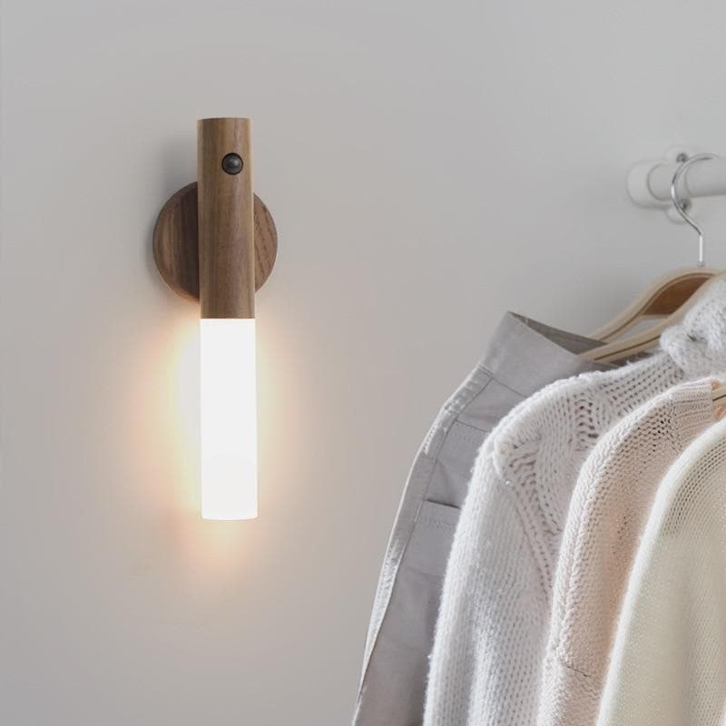 Wand: Magnetic Motion Light